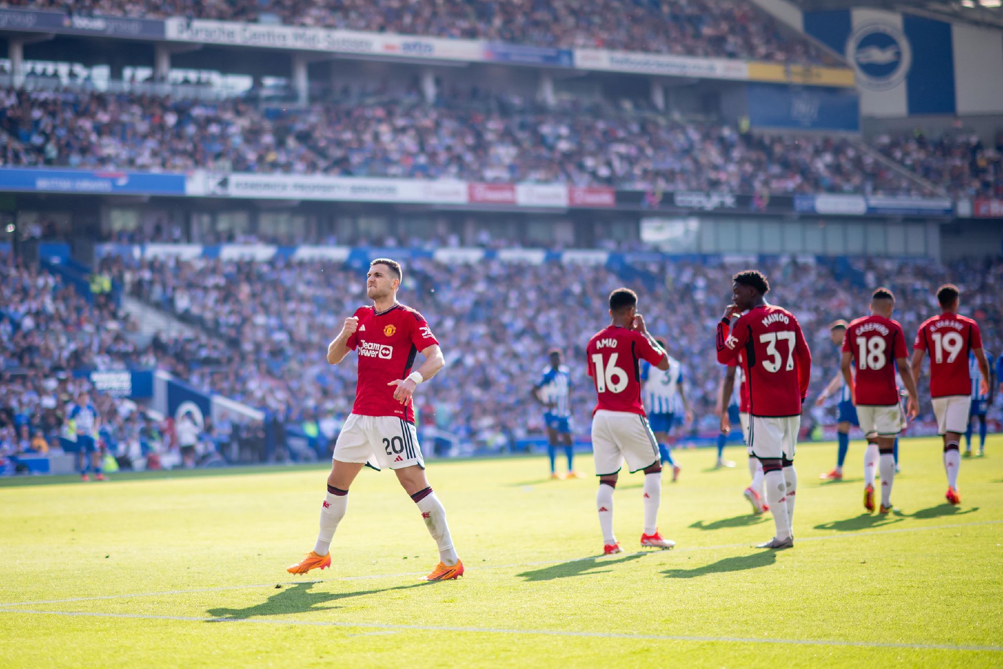 河床梯队希 河床梯队希